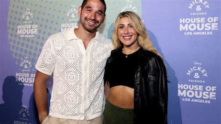 Alan Bersten Girlfriend, Gay, Net Worth, Now