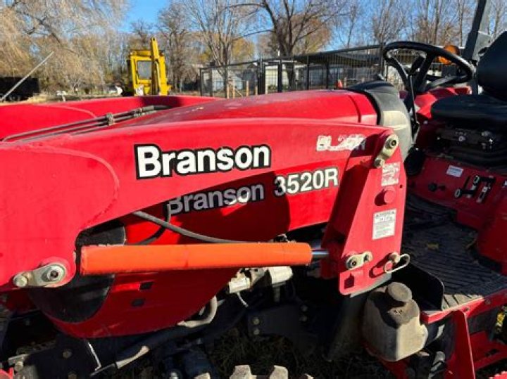 Branson 3520R Tractor Price, Specs, Attachments & Features 2022