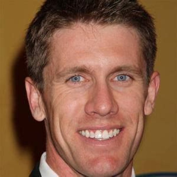Carl Edwards' Net Worth (Updated 2024)