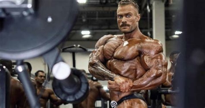 Chris Bumstead Bio Career Net Worth