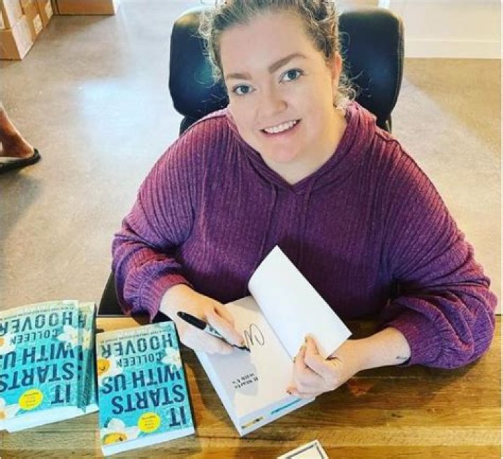 Colleen Hoover’s Net Worth - KahawaTungu