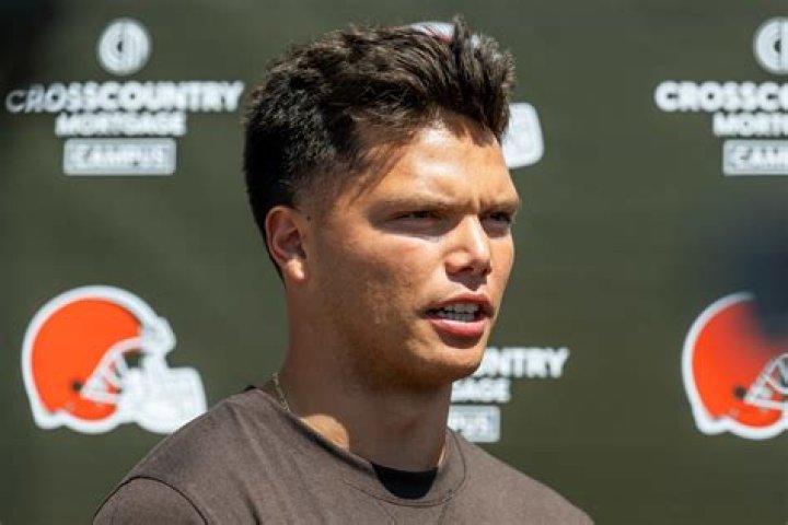 Does Dillon Gabriel Have a Kid, Parents, Age, Religion, Dad, Stats