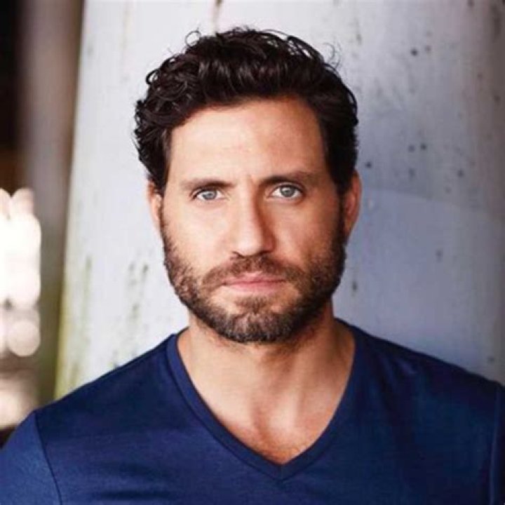 Édgar Ramírez Biography, Age, Wiki, Height, Weight, Girlfriend, Family & More