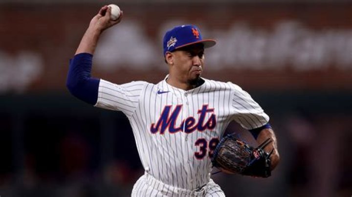 Edwin Diaz Salary & Contract
