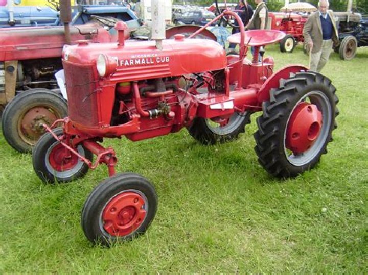 Farmall Cub Serial Numbers, History, Price, Specs & Review 2022