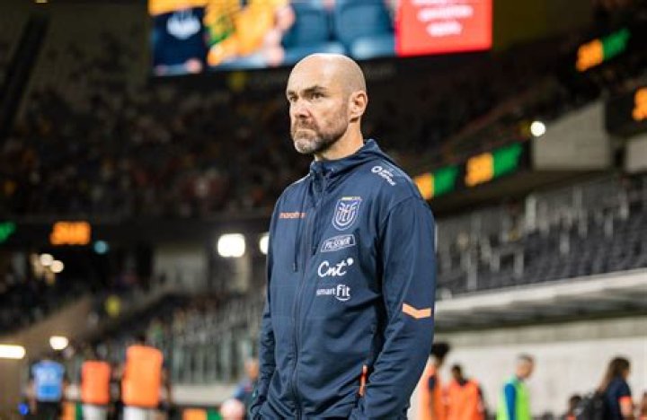 Who Is Felix Sanchez Bas's Wife? What Is His Net Worth?