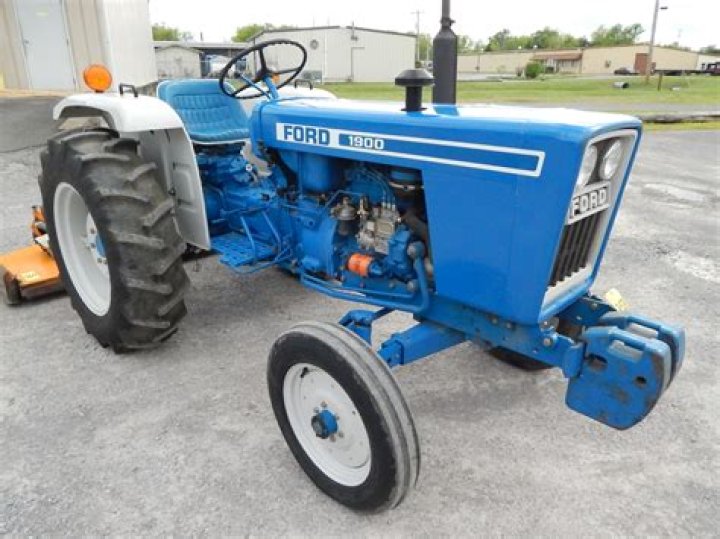 Ford 1900 Tractor HP, Price, Specs, Review 2022