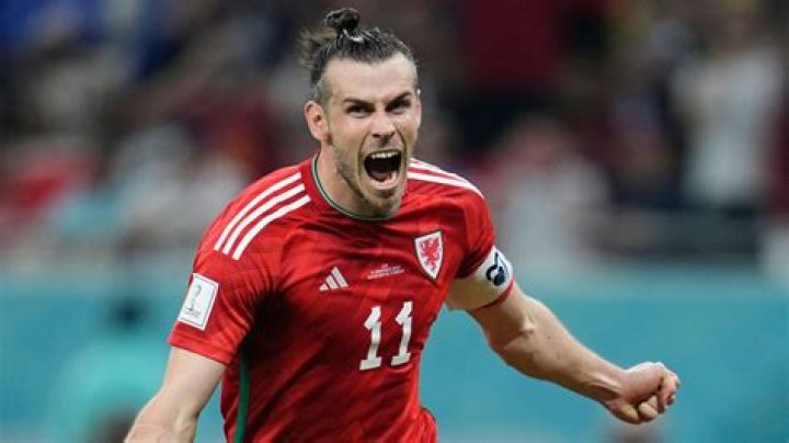 What is Gareth Bale's Salary Per Week?