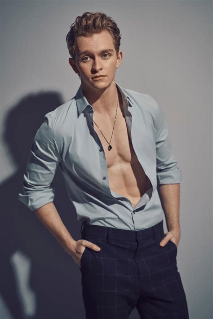 Gavin Lewis wikipédia, biographie, épouse, origine, femme, nouveau compagnon, taille, enfant et plus