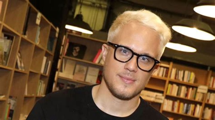 Guillaume Genton wikipédia, biographie, épouse, origine, femme, nouveau compagnon, taille, enfant et plus