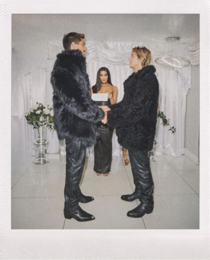 Kim Kardashian slammed for cutting off hairstylist Chris Appleton's awards speech