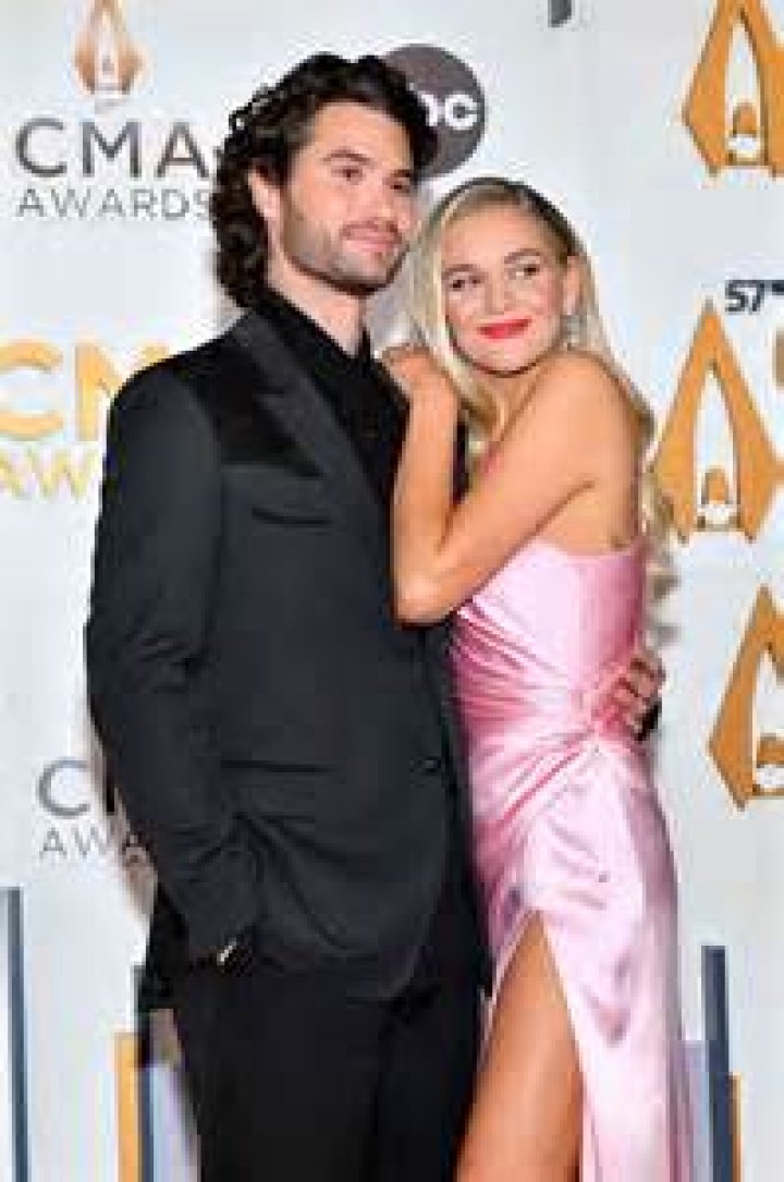 Is Kelsea Ballerini Still Dating Chase Stokes, Relationship, Married, Engaged