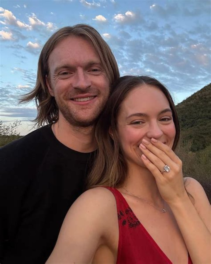 Jack O'Connell with Strings of Dating Affair & A-List Girlfriends!