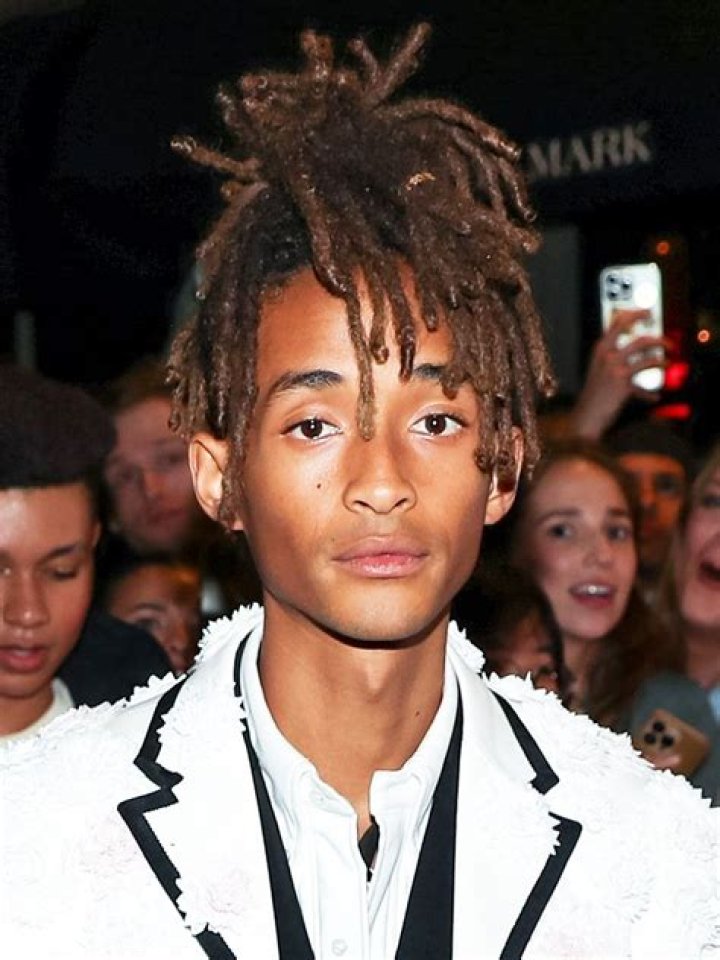Jaden Smith (Fils de Will Smith) wikipédia, biographie, épouse, origine, femme, nouveau compagnon, taille, enfant et plus