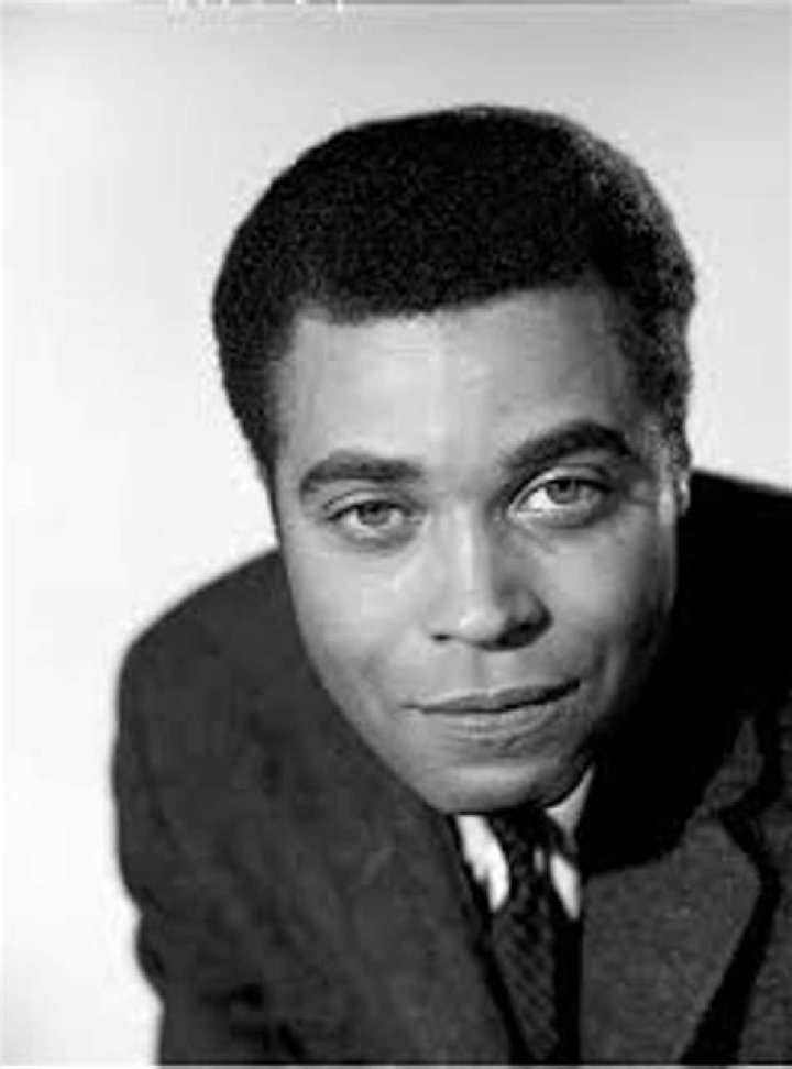 James Earl Jones Young Biography, Age, Wiki, Height, Weight, Girlfriend, Family & More