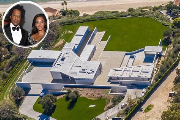 Jay-Z and Beyonce Eyeing Ricky Martin’s $12 Million Home
