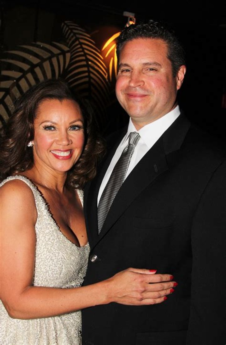 Jim Skrip (Vanessa Williams's Husband) Biography, Age, Wiki, Height, Weight, Girlfriend, Family & More