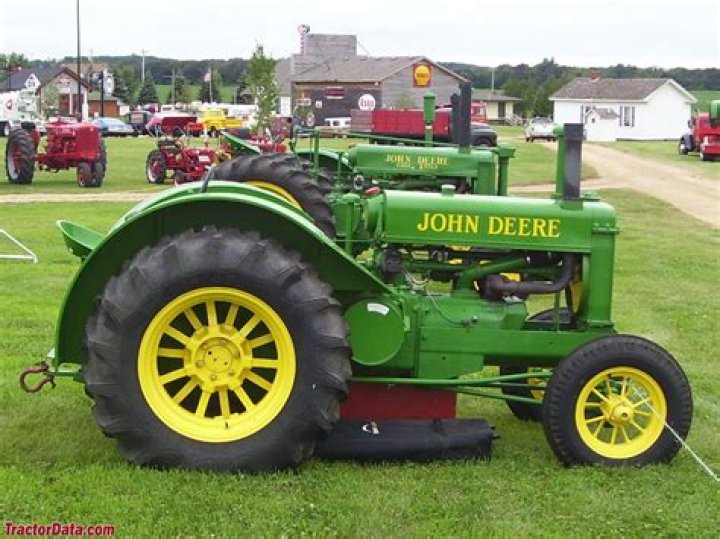 John Deere AR Tractor Price, Specs, Review 2022