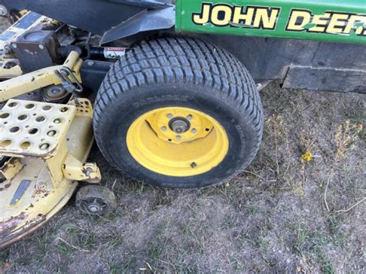 John Deere F925 Price, Specs, Review, Attachments 2022
