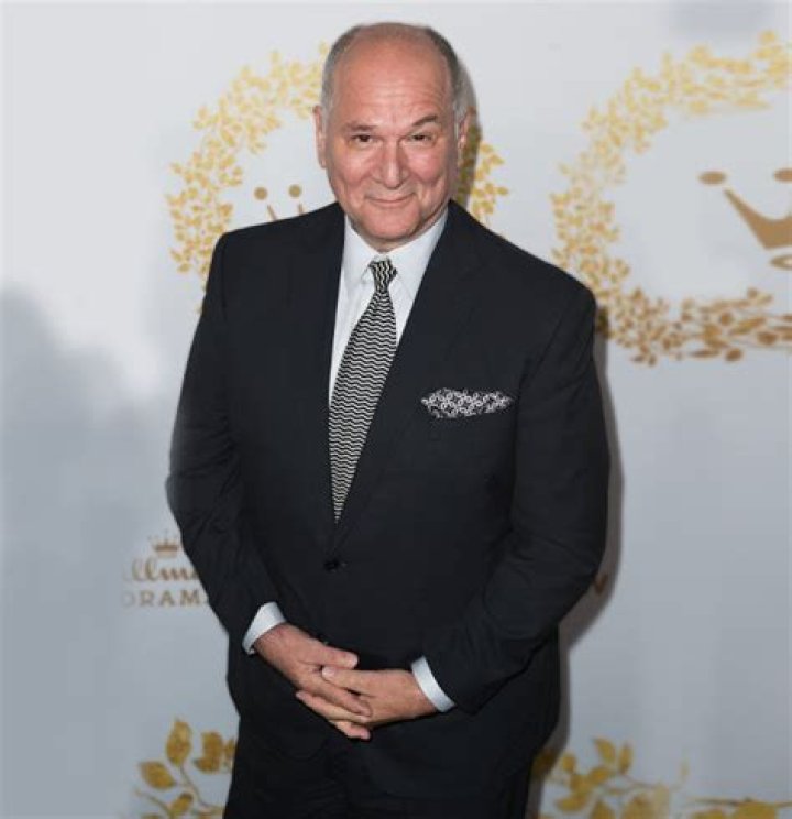 John Kapelos Talks Struggles with His Family in His Early Acting Days