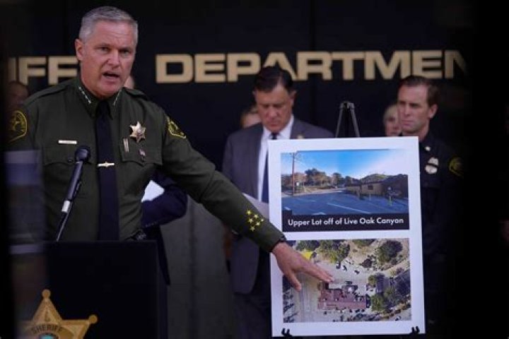 Gunman John Snowling Dies in Cook's Corner Shooting"