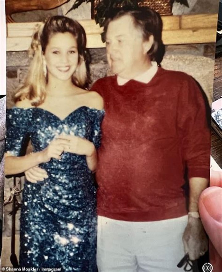 John W Moakler III- Who Is Shanna Moakler Father?