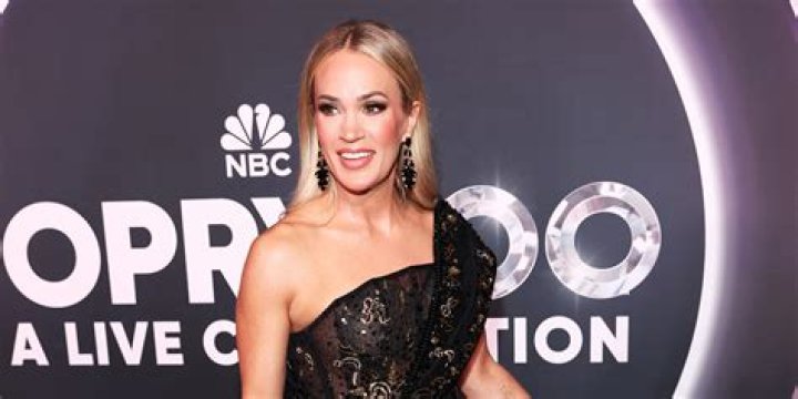 Julie Lauren Curtis’s Relationship With Trace Adkins, Shoots And Latest Updates
