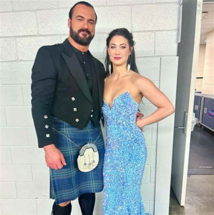 Kaitlyn Frohnapfel Bio Drew McIntyre Wife