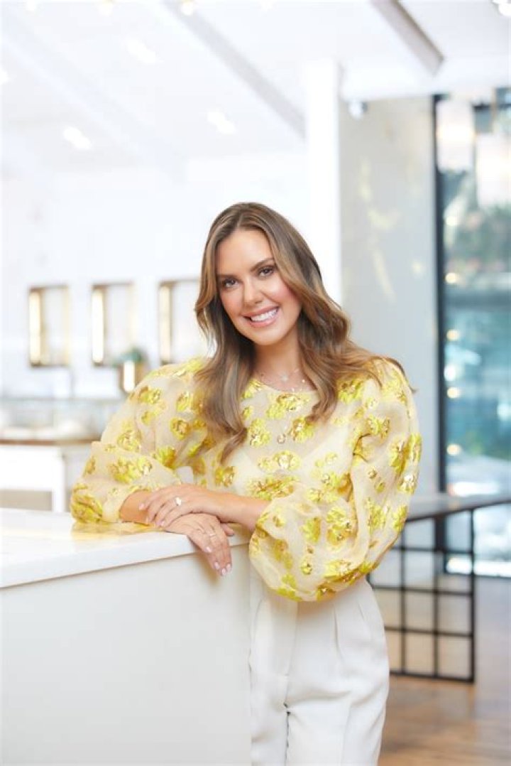 Kendra Scott Wikipedia, Wiki, Hometown, Football, Earnings, Husband