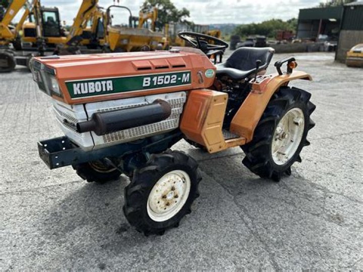 Kubota B1502 Price, Specs, Weight, Review 2022