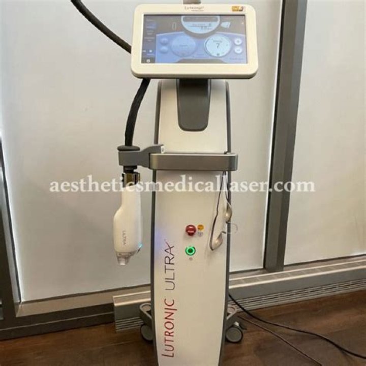 What Is the Lutronic Ultra Laser Treatment? Dermatologists (And Our EIC) Weigh In
