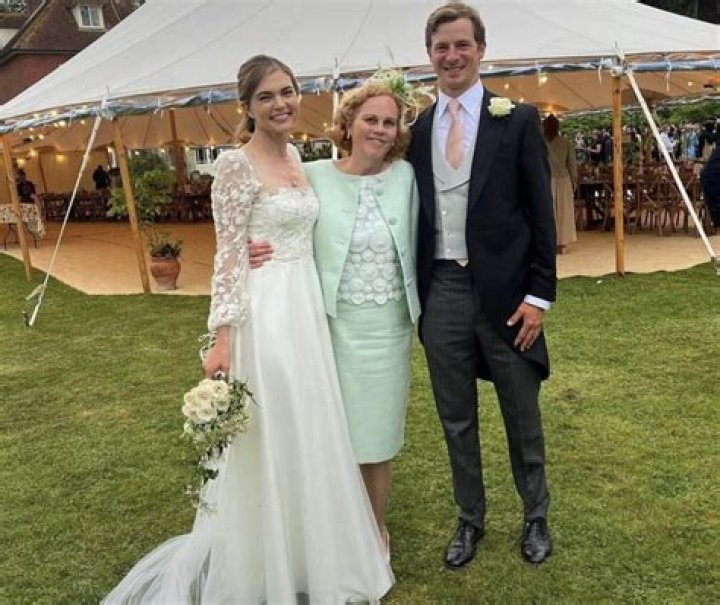 Lynda Boyd Has A Family! But Is It From Married Life With Husband?