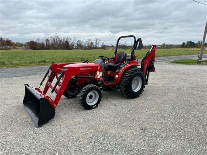 Mahindra 2545 4WD Shuttle Tractor Price, Specs & Attachements 2022