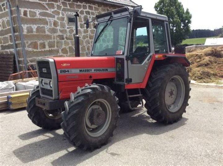 Massey Ferguson 284SK Tractor Price, Specs, Review 2022