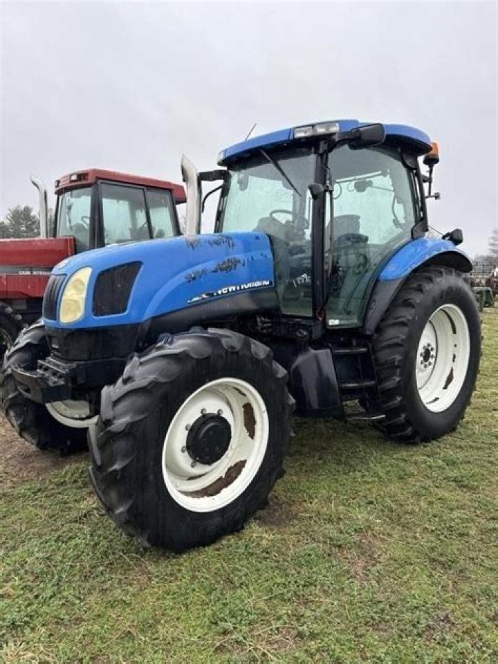 New Holland TS125A Price, Specs, Review 2022