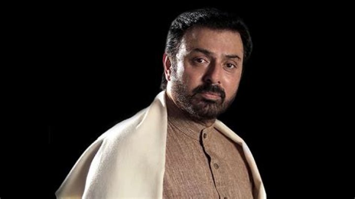 Noman Ijaz Height, Weight, Age, Affairs, Wife, Children, Biography & More » StarsUnfolded