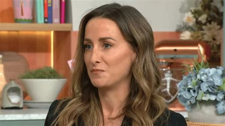 Pornstar with 9.5 inch penis explains the difference between work and home sex