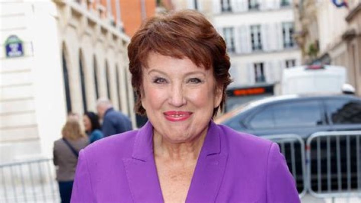 Roselyne Bachelot wikipédia, biographie, épouse, origine, mari, nouveau compagnon, taille, enfant et plus