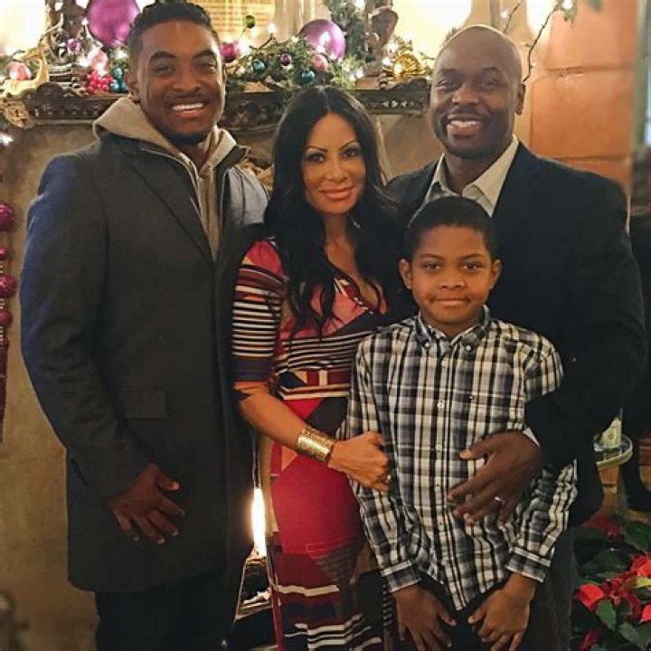 Who Is Sharrieff Shah Wife And Parents?