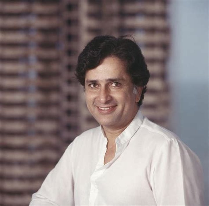 Shashi Kapoor Wikipédia, biographie, épouse, origine, femme, nouveau compagnon, taille, enfant et plus