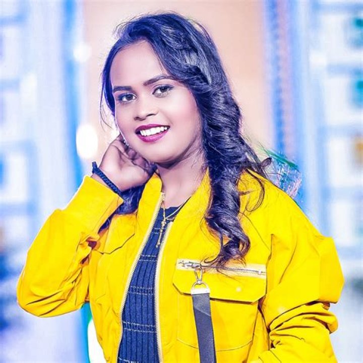 Shilpi Raj Height, Age, Boyfriend, Family, Biography & More » StarsUnfolded