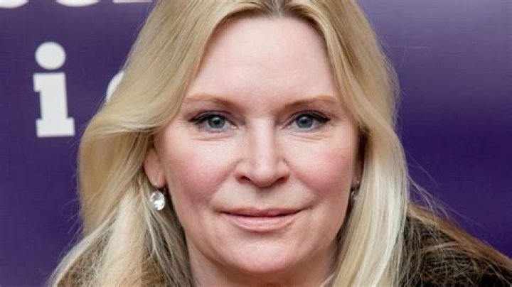 The Rise and Fall of Jackie Siegel: A Story of Wealth and Loss