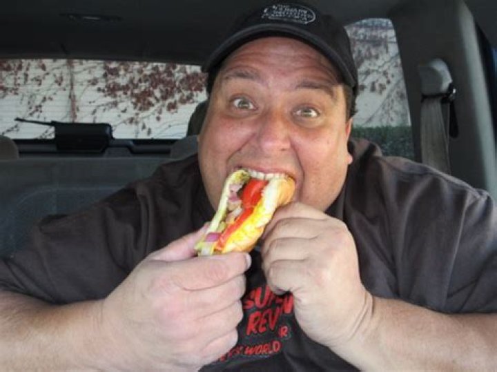 The Untold Truth of JoeysWorldTour – Age, Weight, Wife, Wiki