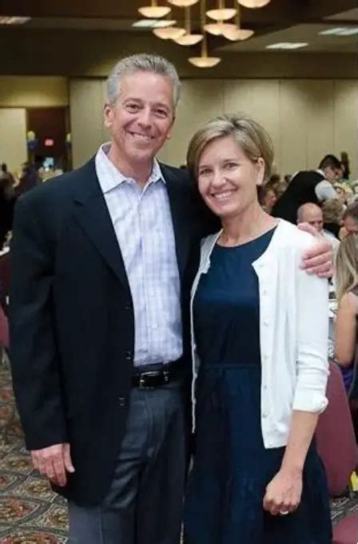 Thom Brennaman Wife, Mother, Family, Now
