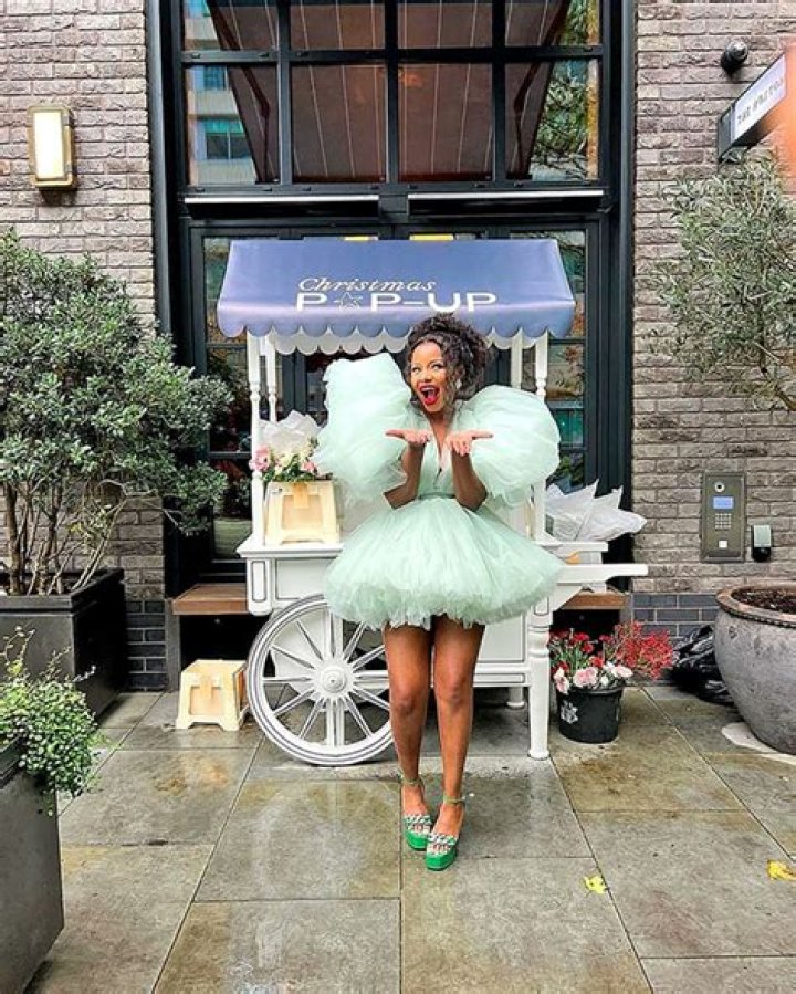 24 Times Rihanna Threw Some Serious Shade On Instagram