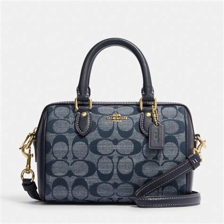 10 Tiny Little Crossbodies That Will Free Up Your Hands