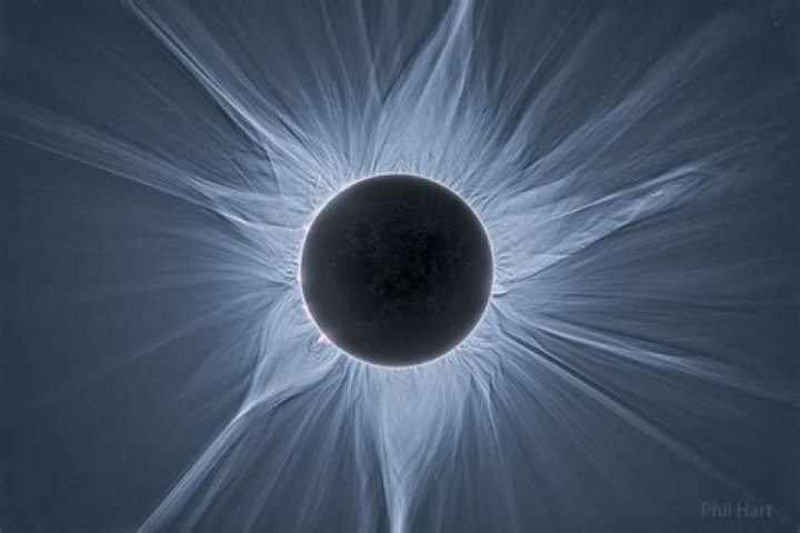 Photographer Captures Rare 'Evil Sunrise' During Solar Eclipse In Persian Gulf