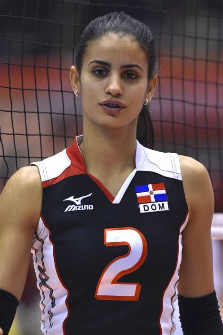 Winifer Fernandez Bio Volleyball Career