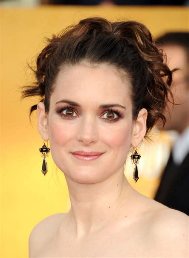 Winona Ryder Wiki, Height, Weight, Age, Boyfriend, Family, Biography, Net Worth & More