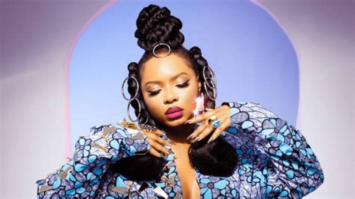 Yemi Alade wikipédia, biographie, épouse, origine, mari, nouveau compagnon, taille, enfant et plus